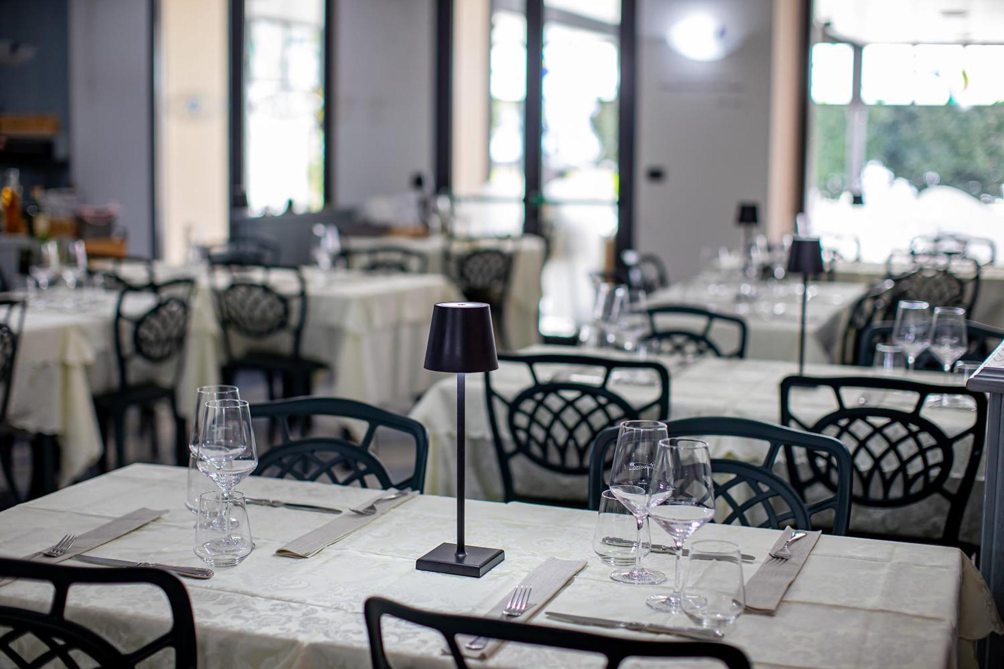 Hotel Novara Verbania Kültér fotó
