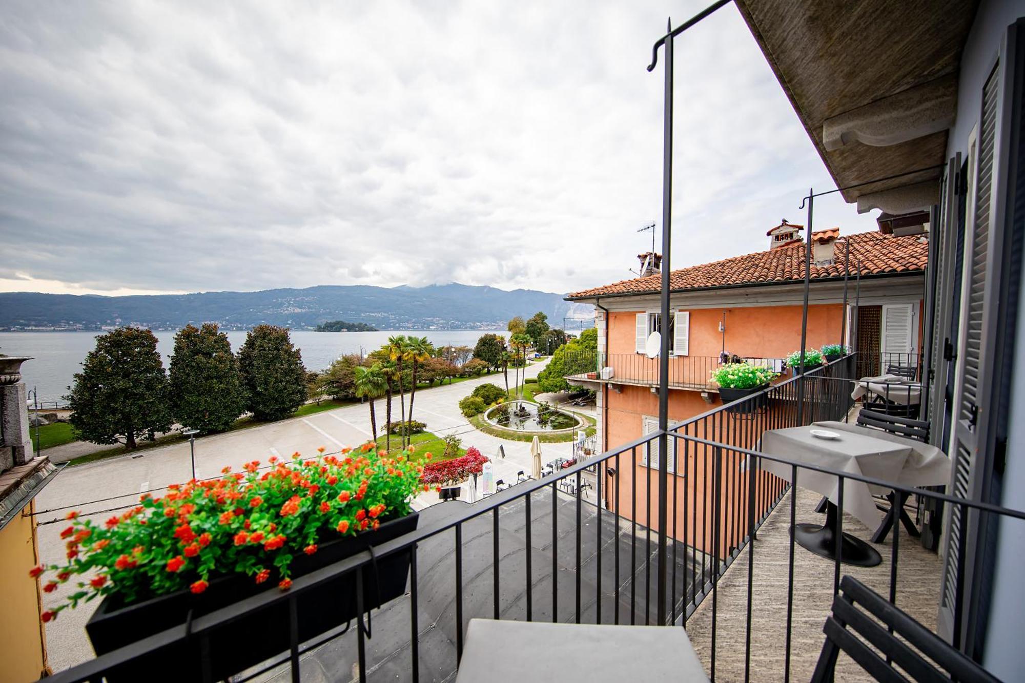 Hotel Novara Verbania Kültér fotó