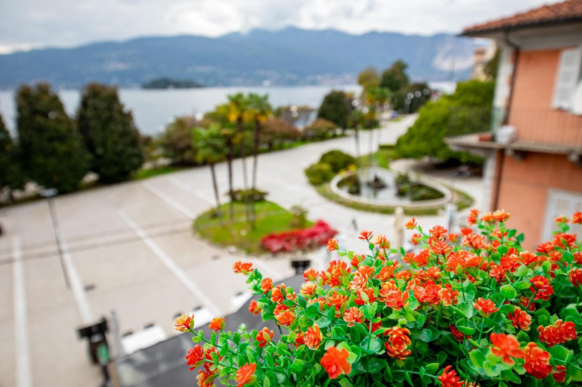Hotel Novara Verbania Kültér fotó