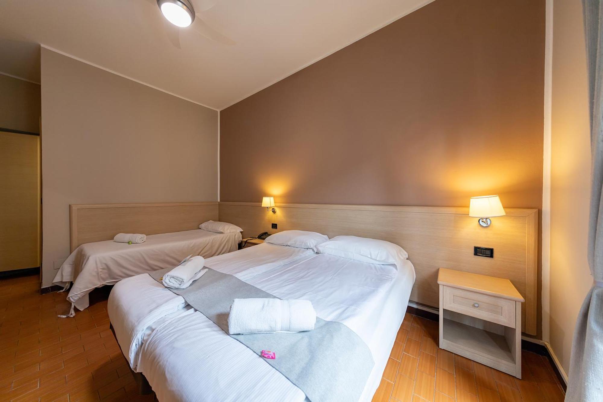 Hotel Novara Verbania Kültér fotó